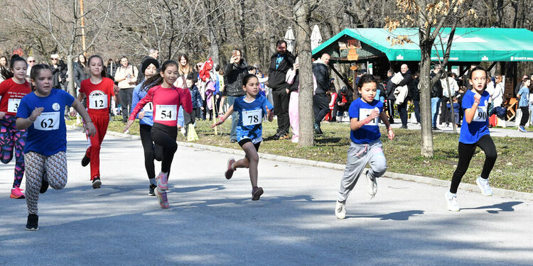 Над 100 деца и младежи се включиха в лекоатлетическия крос &bdquo;Клокотница&ldquo;