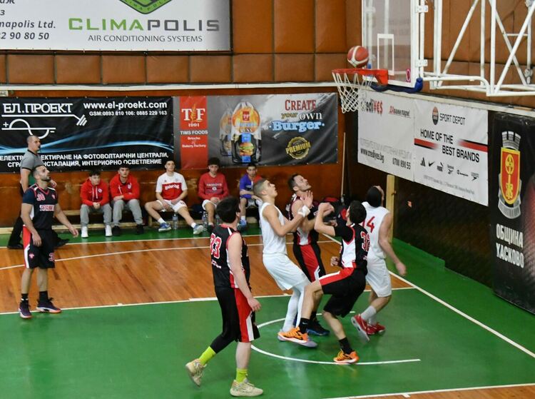 Дубълът на &bdquo;Хасково&ldquo; с домакински успех в баскетболното първенство