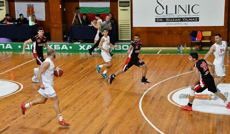 Дубълът на &bdquo;Хасково&ldquo; с домакински успех в баскетболното първенство