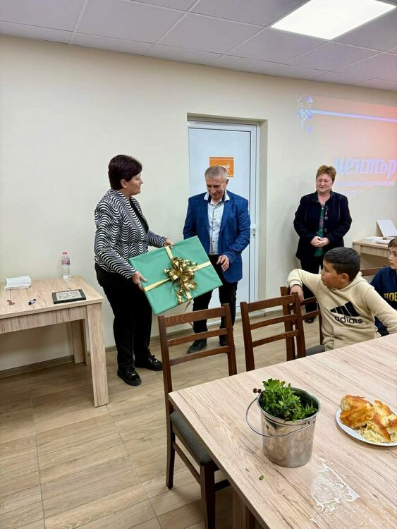 Откриха дигитален клуб в Доситеево