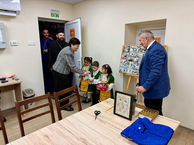 Откриха дигитален клуб в Доситеево