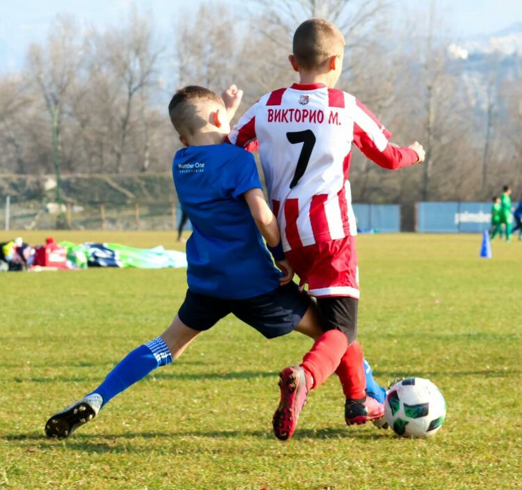 Младите таланти на ФК &bdquo;Хасково&ldquo; станаха шампиони в международен турнир в Сандански
