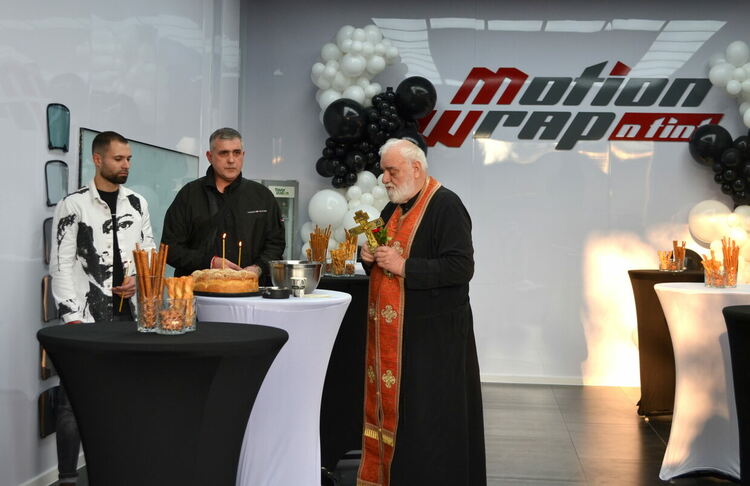 Грижата за твоя автомобил на ново ниво - автосалон за фолиране отвори врати в Димитровград