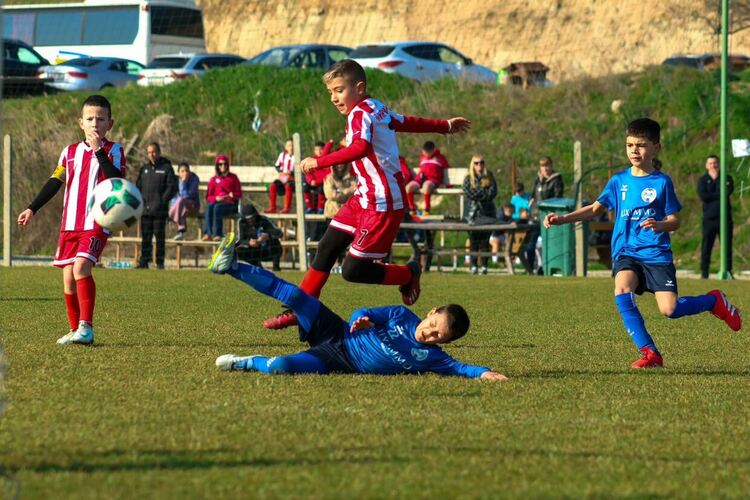 Младите таланти на ФК &bdquo;Хасково&ldquo; станаха шампиони в международен турнир в Сандански