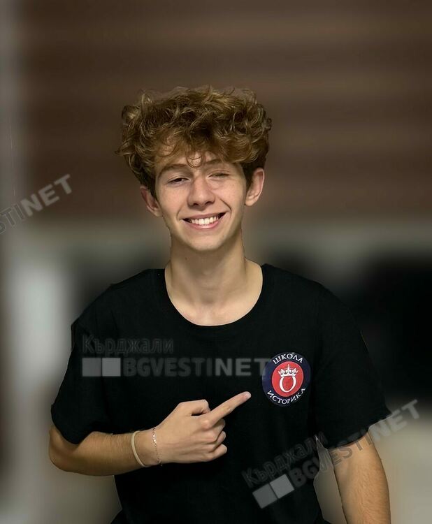 Любомир Красимиров Колев ,Тукидит на средношколската история в Кърджали/снимки/