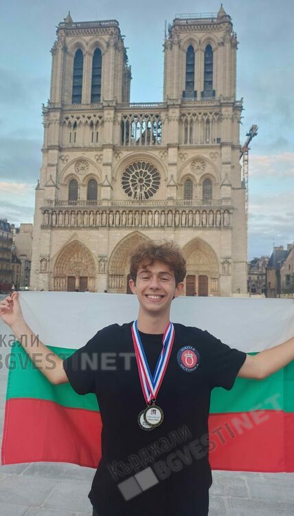 Любомир Красимиров Колев ,Тукидит на средношколската история в Кърджали/снимки/