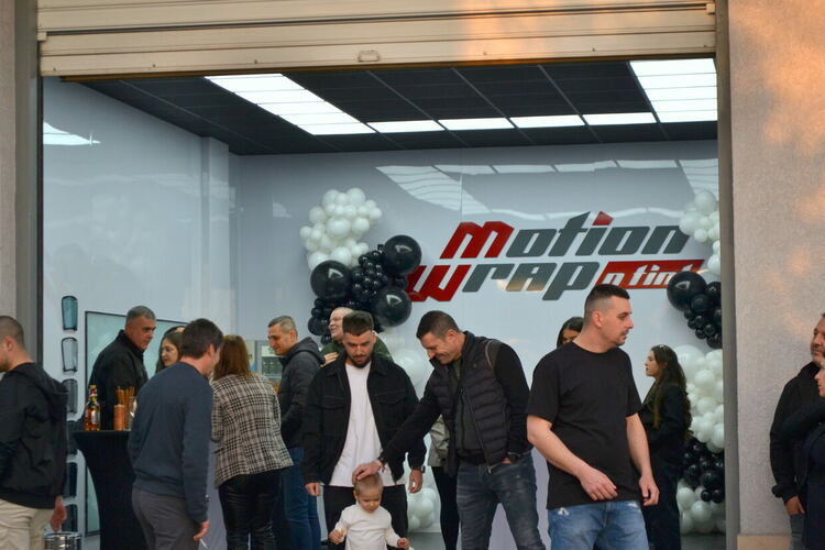 Motion Wrap and Tint