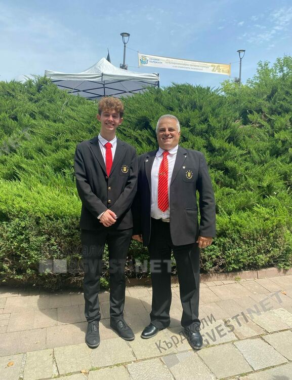 Любомир Красимиров Колев ,Тукидит на средношколската история в Кърджали/снимки/