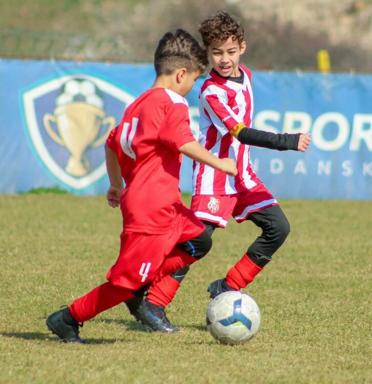 Младите таланти на ФК &bdquo;Хасково&ldquo; станаха шампиони в международен турнир в Сандански