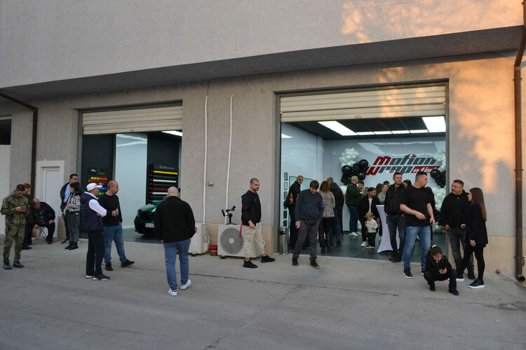 Грижата за твоя автомобил на ново ниво - автосалон за фолиране отвори врати в Димитровград