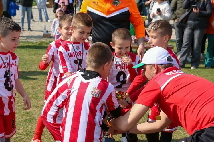 Младите таланти на ФК &bdquo;Хасково&ldquo; станаха шампиони в международен турнир в Сандански