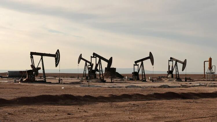  Петролът надскочи границата от $100 за барел. Каква е ситуацията в България?