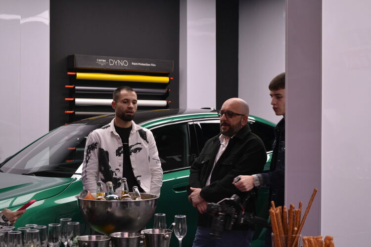 Грижата за твоя автомобил на ново ниво - автосалон за фолиране отвори врати в Димитровград