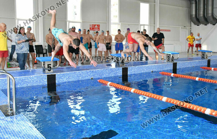 Над 20 души се явиха на изпит за спасители към БЧК