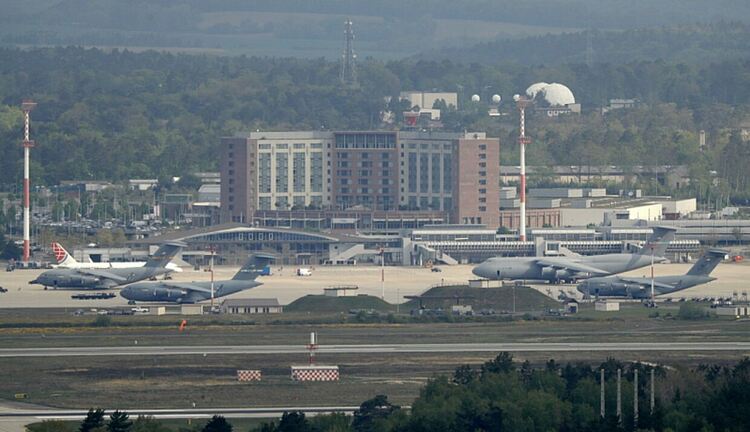  Ракета удари германска база в Йордания, Абу Даби затвори водеща рафинерия