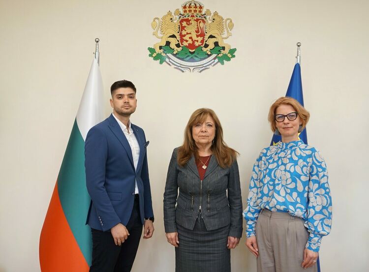 Снимки Областна администрация Хасково