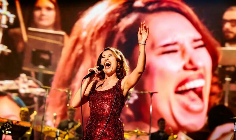 Raye превърна личната история от сингъла &bdquo;Nightingale Lane&ldquo; в символична плоча