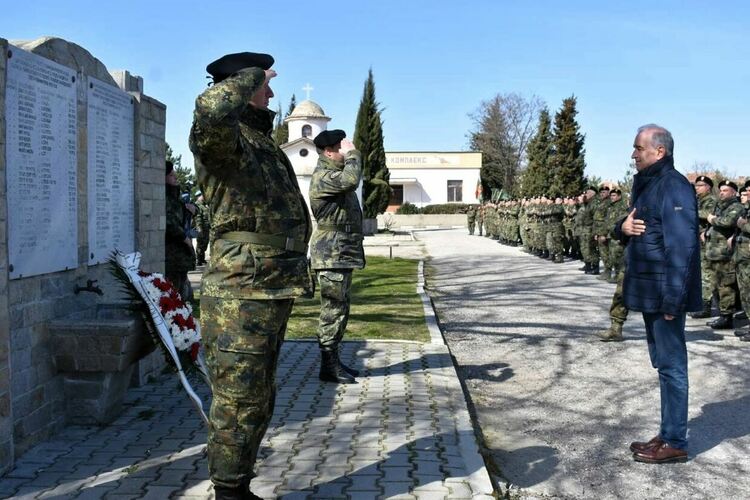 В Асеновград отбелязаха Деня на Ракетните войски и Артилерията