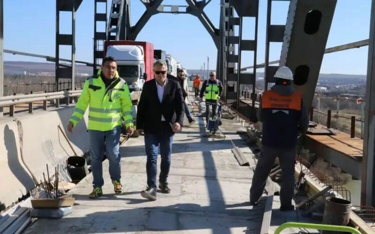 Участъкът е действително в окаяно състояние, коментира областният управител на Русе Орлин Пенков.