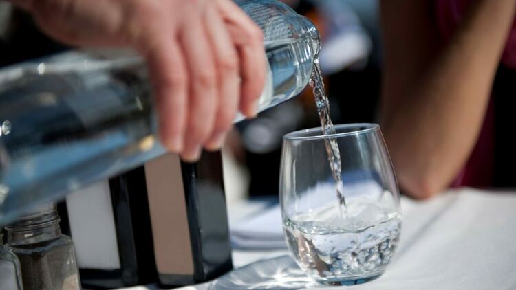 Какво е добре да знаете, когато поръчвате вода в Германия