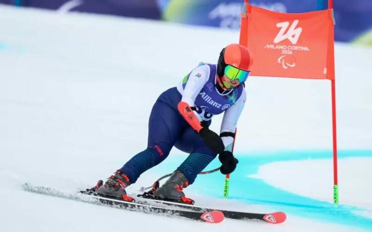 Стела Янчовичина по трасето на гигантския слалом