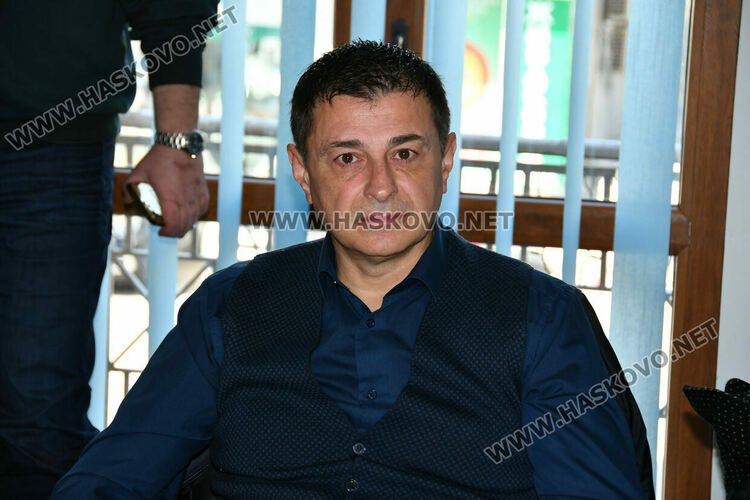 Исторически &bdquo;напредък&ldquo;&nbsp;&ndash; партиите прекратиха консултациите за СИК на секция номер 2