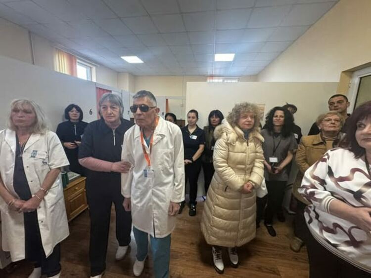 В &bdquo;СБПЛР &ndash; Перник&ldquo; ЕООД - Профилакториум беше предоставен нов високоинтензивен лазерен апарат дарен от &bdquo;Топлофикация Перник&ldquo;