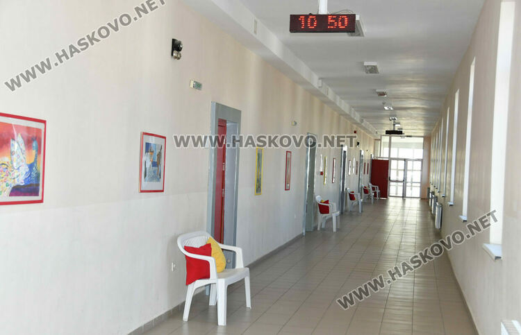 Откриха иновативен кабинет по английски език в ОУ &bdquo;Шандор Петьофи&ldquo;