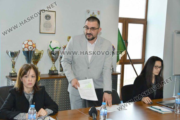 Исторически &bdquo;напредък&ldquo;&nbsp;&ndash; партиите прекратиха консултациите за СИК на секция номер 2