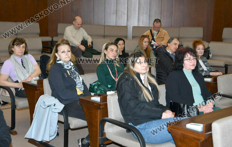 Обсъдиха публично Стратегията за развитие на културата в Община Хасково 