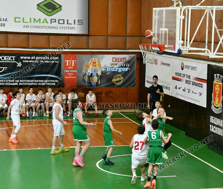 Младите надежди на хасковския баскетбол с две победи