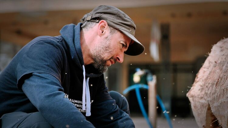 Представят 5 скулптурни инсталации от тополи край реката в Хасково 