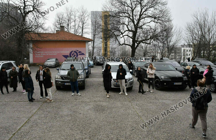  Над 300 ученици участват във Второ математическо състезание &bdquo;Млад математик на Хасково&ldquo; 
