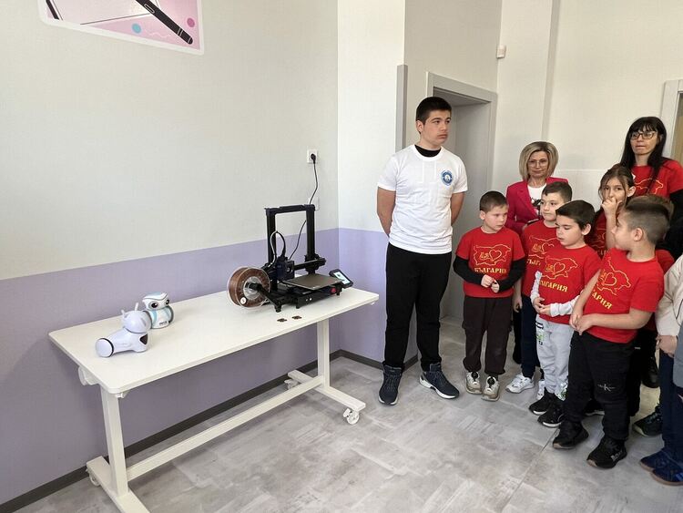 Математика, роботи и 3D технологии в ОУ &bdquo;Св. Иван Рилски&ldquo;&nbsp;&ndash; Хасково по повод Деня на числото &pi;