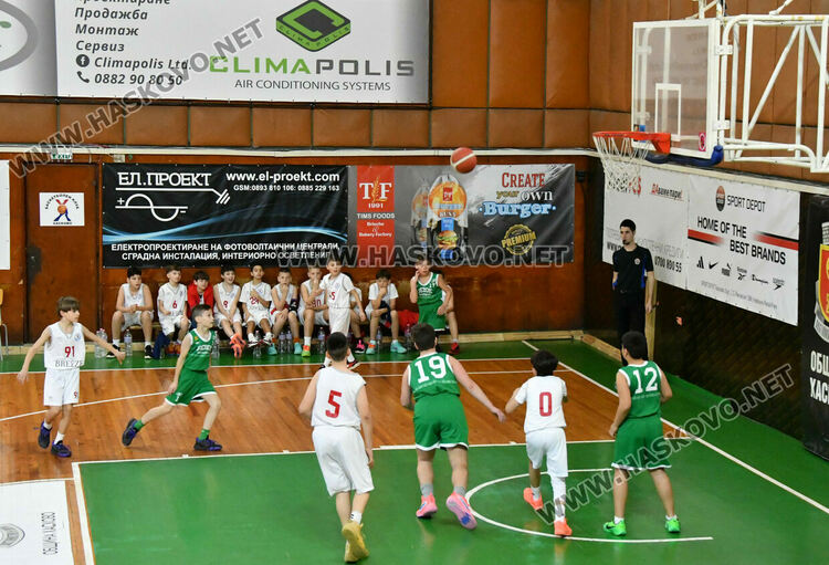 Младите надежди на хасковския баскетбол с две победи