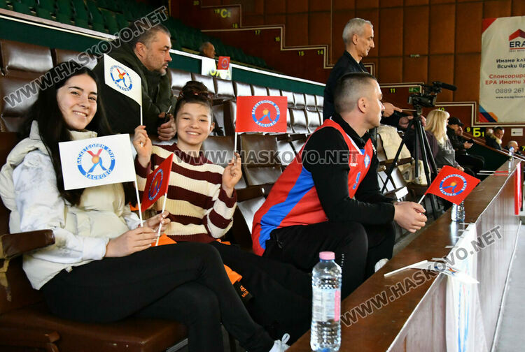 Младите надежди на хасковския баскетбол с две победи