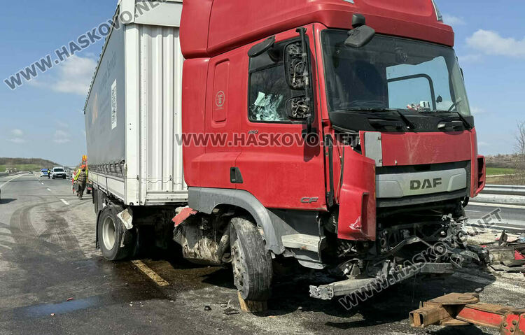 Заспал шофьор заби ТИР в мантинелата на &bdquo;Марица&ldquo;