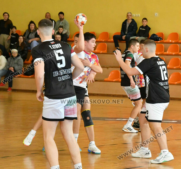 Юношите на &bdquo;Асти &lsquo;91 със загуба от &bdquo;Албатрос&ldquo;