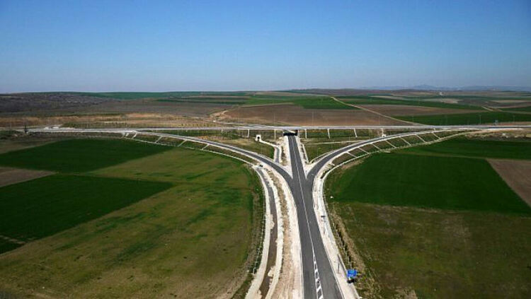 Разследване: 2,6 млн. лв. от АПИ са платени на една фирма