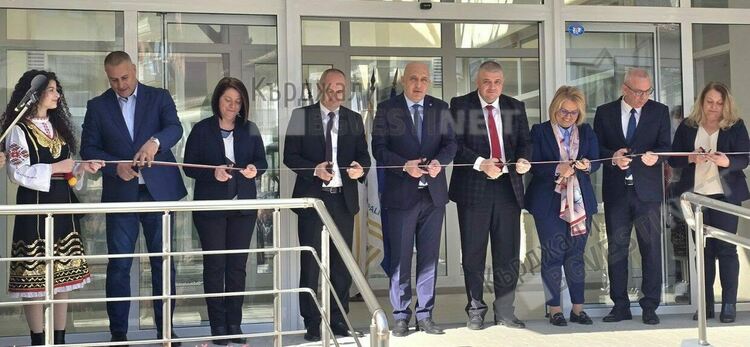 Започна работа новия информационен център на Община Кърджали,откриването бе тази сутрин