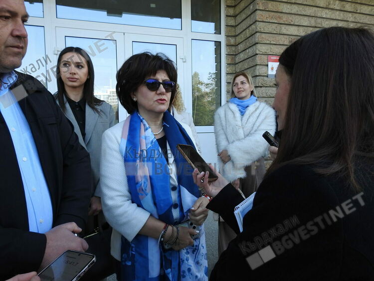 ГЕРБ се цели в мандат в Кърджали,Цвета Караянчева води листата