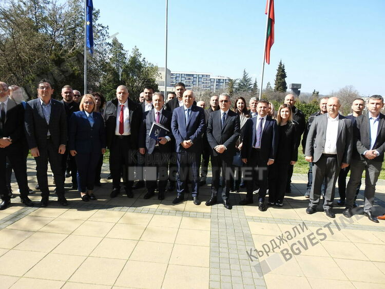 ДПС ще се стреми към 5 от 5 мандата в Кърджали,водач на листата тук е Делян Пеевски