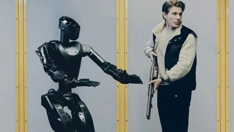 Бъдещето на войната: Тестват хуманоидни роботи на украинския фронт