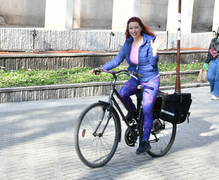 Предимно слънчево, следобед повече облаци