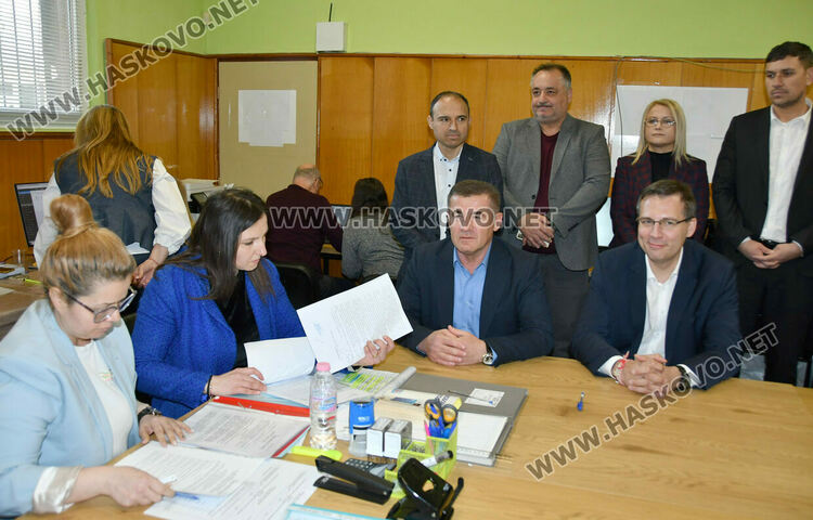 ДПС ще се бори за поне три мандата в Хасково, заяви водачът на листата Мехмед Атаман 