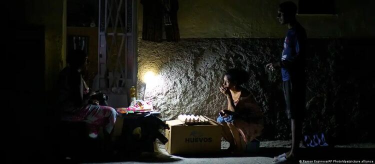 Куба отново няма електричество. Какво предстои за Хавана?