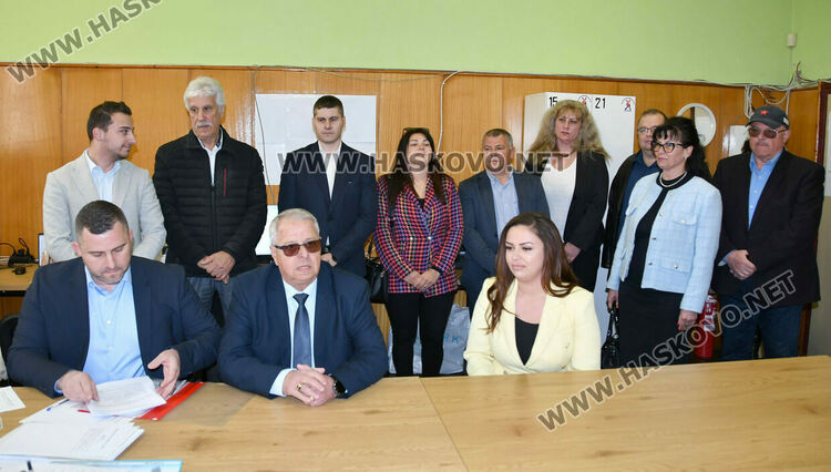 БСП с пълна листа от 16 кандидати, водач е Ленко Петканин