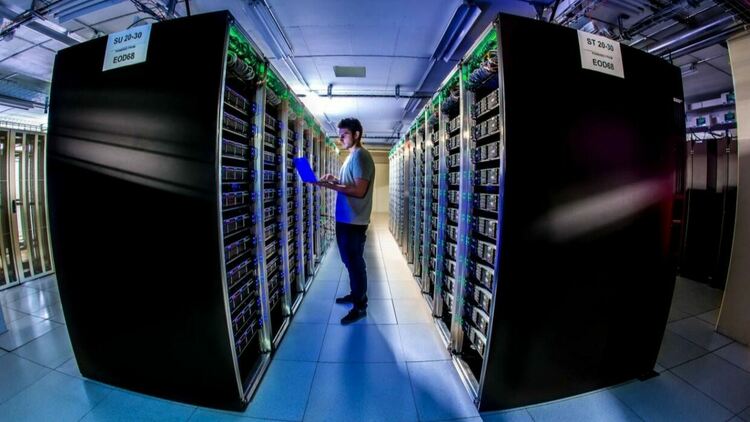 Откриха нова частица след модернизацията на Големия адронен колайдер