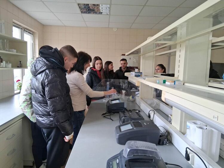 Ученици проследиха пътя на водата в Хасково, отразяващ се на цената ѝ