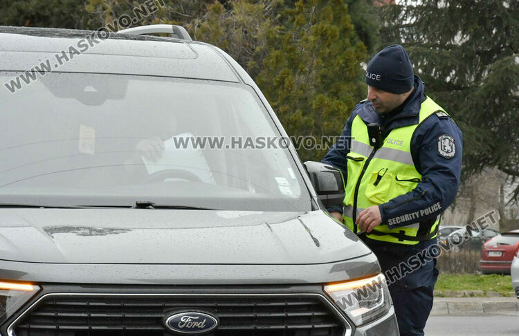 13 души са арестувани в акцията на МВР за купуване на гласове, наркотици и кражби в Хасковско